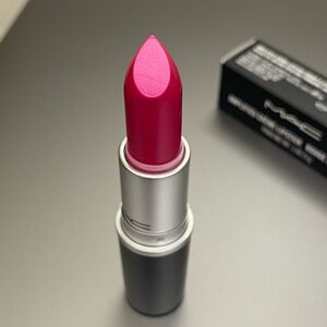MAC Show Orchid Lipstick